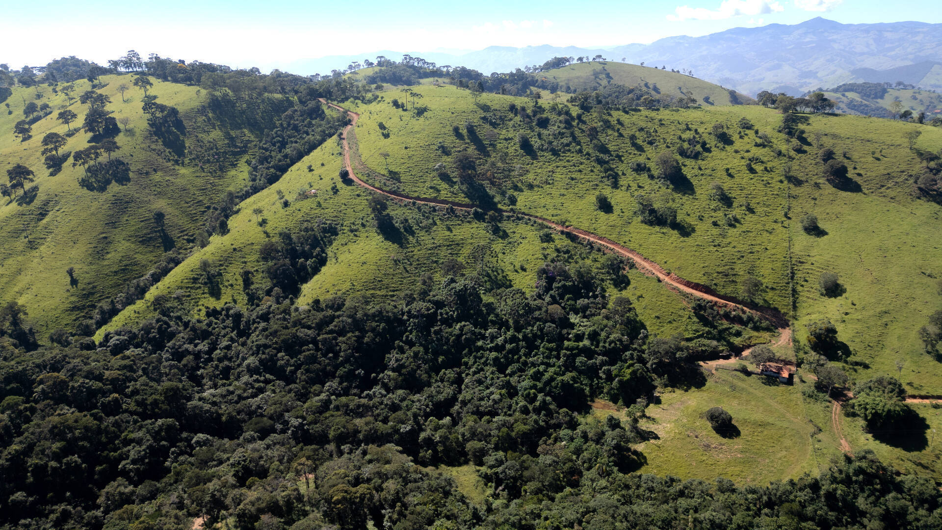 #CFA010 - Terreno para Venda em Itapeva - MG