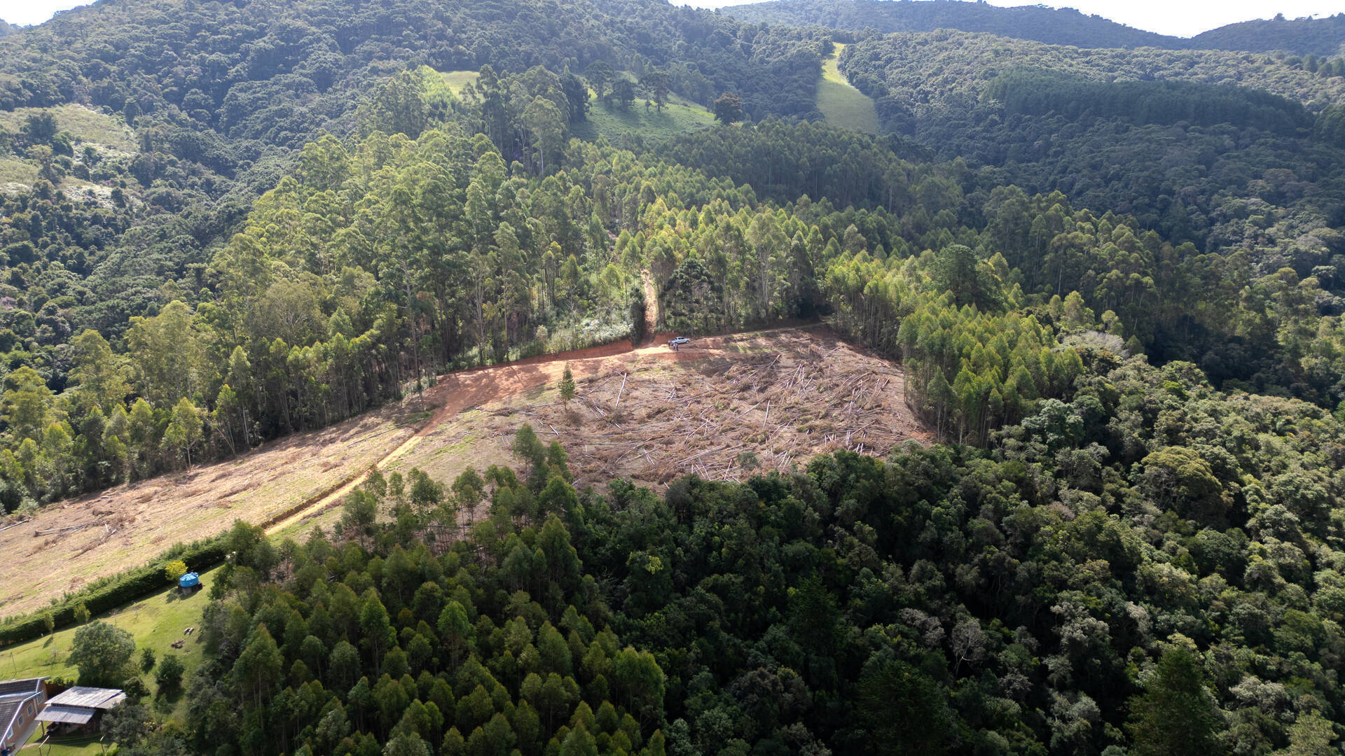 #CFA011 - Terreno para Venda em Camanducaia - MG